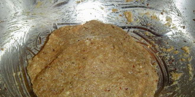 Рецепт тарталеток из ржаного хлеба с кремом из авокадо с сельдью