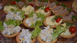 Рецепт Тарталеток с ананасом и курицей