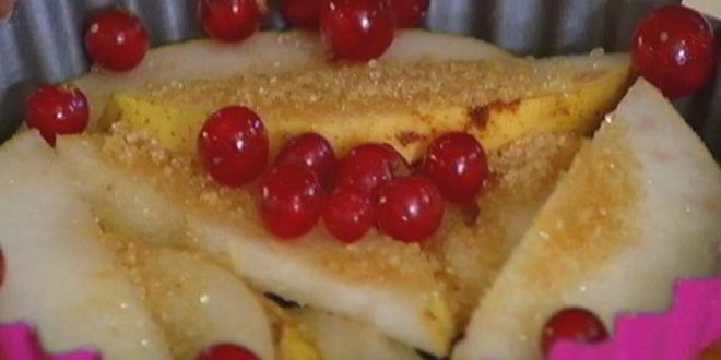 Рецепт тарталеток с грушами и красной смородиной