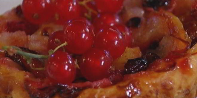 Рецепт тарталеток с грушами и красной смородиной