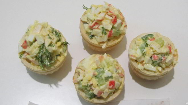 Рецепт тарталеток с крабовыми палочками и огурцом