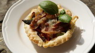 Рецепт Тарталеток с шампиньонами, спаржей и сладким перцем