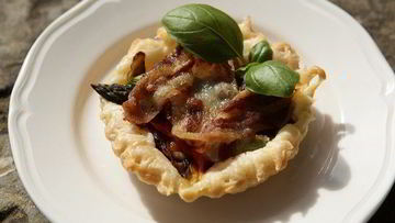 Рецепт Тарталеток с шампиньонами, спаржей и сладким перцем