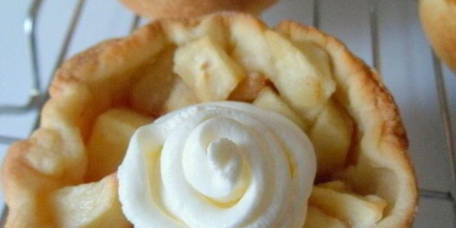 Рецепт тарталеток с яблоками, орехами и крем-фрешем