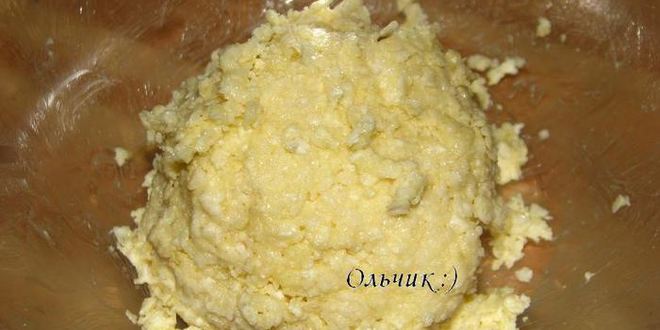 Рецепт закусочных рисовых тарталеток с запеченными овощами и куриным филе под сыром