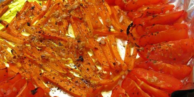 Рецепт закусочных рисовых тарталеток с запеченными овощами и куриным филе под сыром