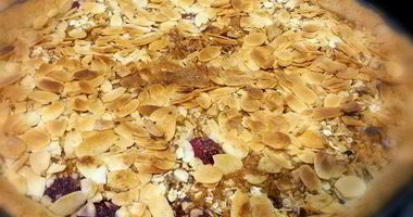 Рецепт Фруктового тарта с овсяным штрейзелем