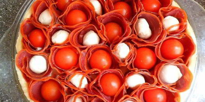 Рецепт лимонного тарта с помидорками черри, моцареллой и бастурмой