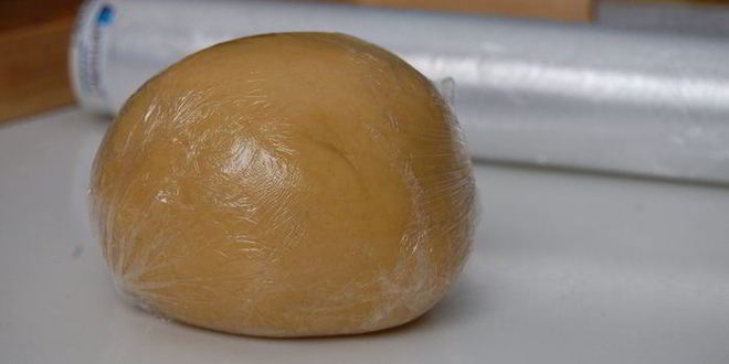 Рецепт миндального тарта с карамелизованными нектаринами