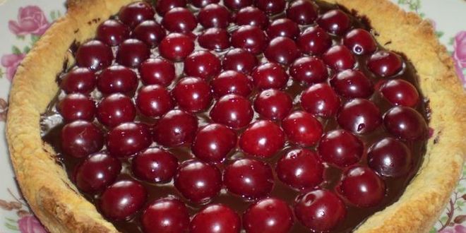 Рецепт шоколадна-вишневого тарт