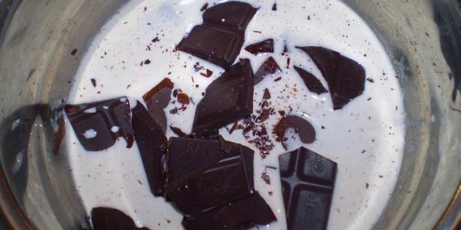 Рецепт шоколадна-вишневого тарт