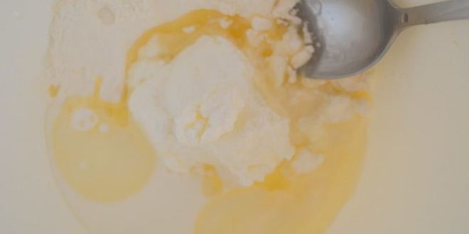 Рецепт сливового тарта из творожного теста с меренгой