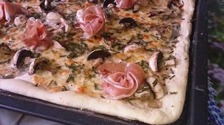 Рецепт Тарта фламбе с шампиньонами