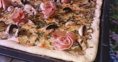 Рецепт Тарта фламбе с шампиньонами