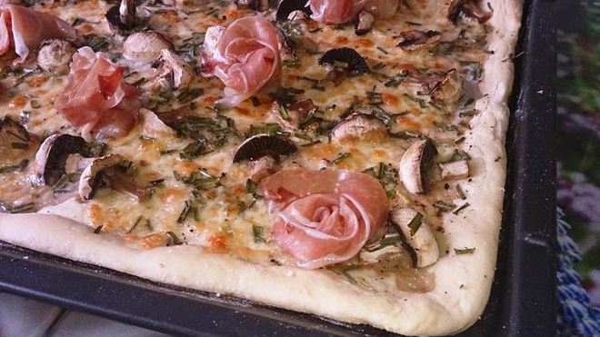 Рецепт тарта фламбе с шампиньонами