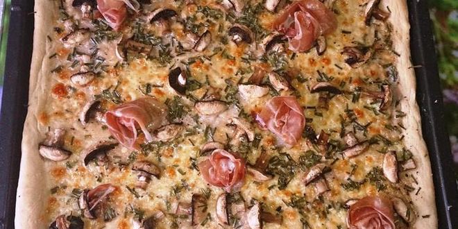 Рецепт тарта фламбе с шампиньонами