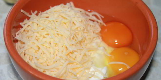 Рецепт тарта из поленты с луком пореем