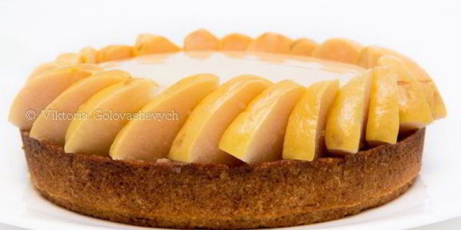 Рецепт тарта с айвой и сырным муссом