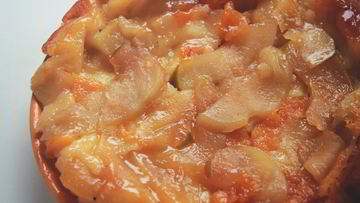 Рецепт Тарта с карамелизованными фруктами на сметанном тесте