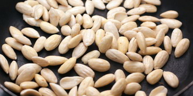 Рецепт тарта с малиной и розмариновым кремом