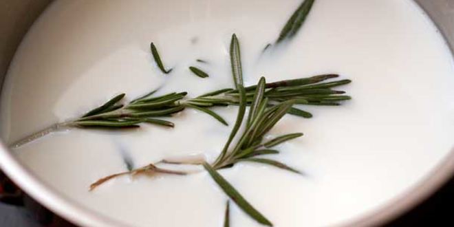 Рецепт тарта с малиной и розмариновым кремом