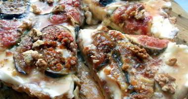 Рецепт Тарта с маскарпоне, инжиром и медовым соусом