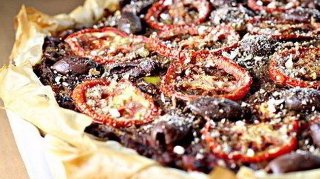 Рецепт тарта с печеными баклажанами и сладким перцем