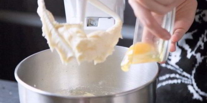 Рецепт тарта с ревенем и миндалем