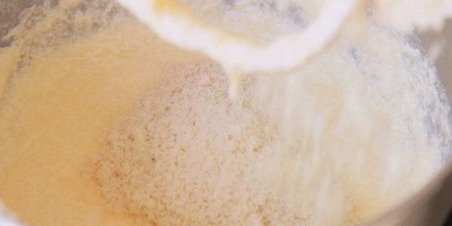 Рецепт тарта с ревенем и миндалем