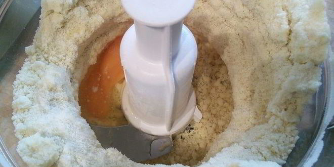 Рецепт тарта с ревенем и сливочным кремом