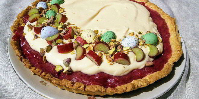 Рецепт тарта с ревенем и сливочным кремом