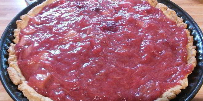 Рецепт тарта с ревенем и сливочным кремом