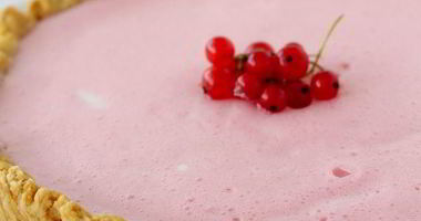 Рецепт Тарта с самбуком из красной смородины