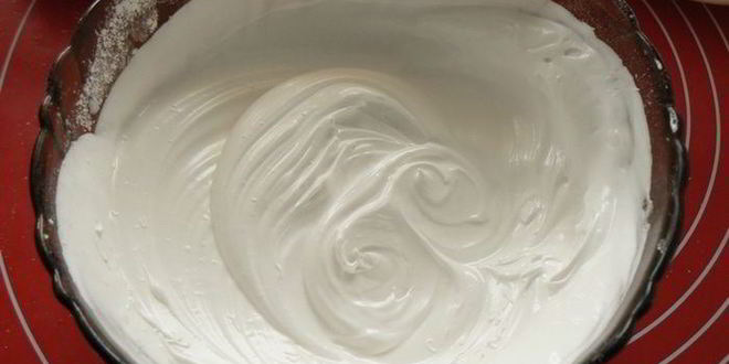 Рецепт тарта с самбуком из красной смородины