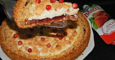 Рецепт Тарта с творогом, джемом и меренгой