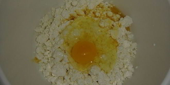 Рецепт тарта с творогом, джемом и меренгой