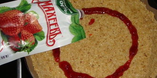 Рецепт тарта с творогом, джемом и меренгой