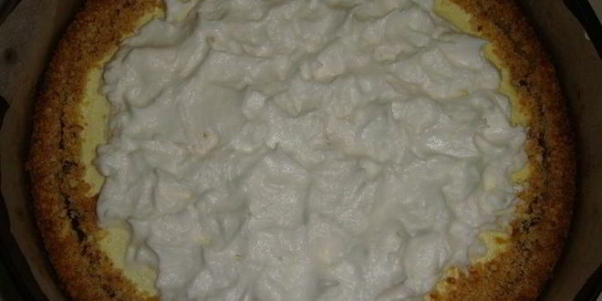 Рецепт тарта с творогом, джемом и меренгой