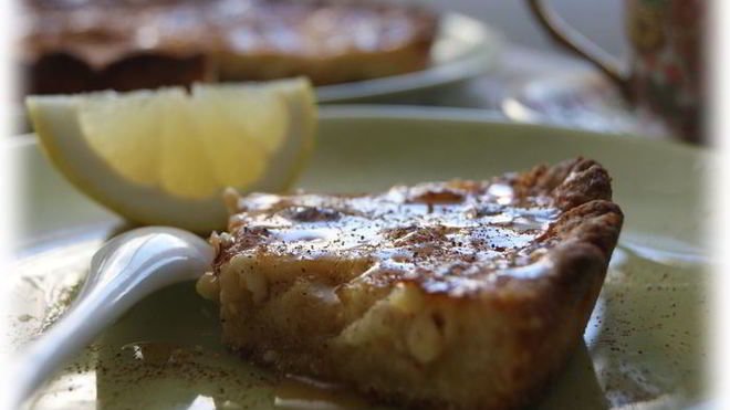 Рецепт тарта с зерненым творогом и медом