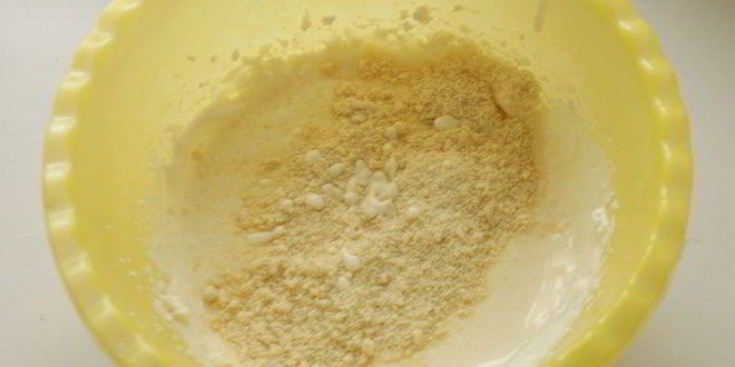 Рецепт тарта со сливами, рикоттой и миндалем