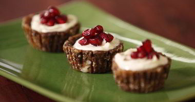 Рецепт Тартов из черного шоколада со сливочным кремом