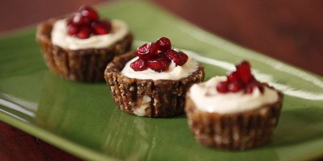 Рецепт Тартов из черного шоколада со сливочным кремом