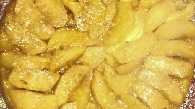 Рецепт яблочного тарта татен с цедрой лимона и корицей