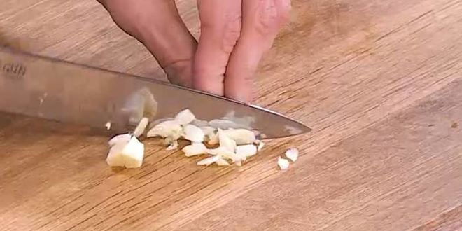 Рецепт артишоков со шпинатом на тостах