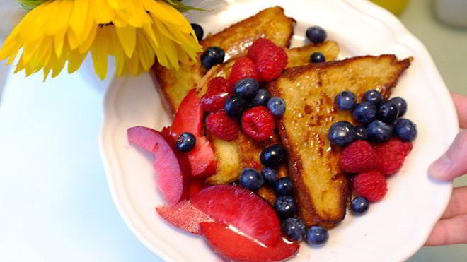 Рецепт французских тостов с ягодами