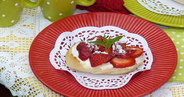 Рецепт Сладких тостов с клубникой