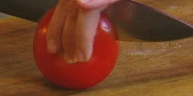 Рецепт тостов на завтрак с творогом, помидорами и грибами