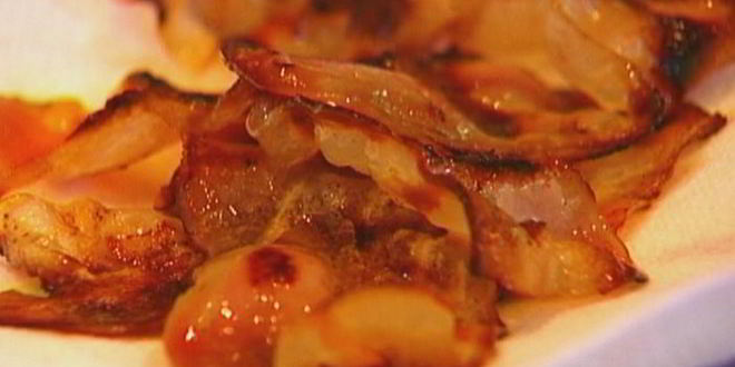 Рецепт тостов на завтрак с творогом, помидорами и грибами