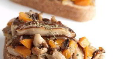 Рецепт Тостов с грибами и тыквой