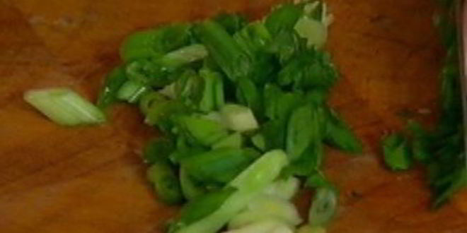 Рецепт тостов с сельдью, яйцом и тархунным майонезом